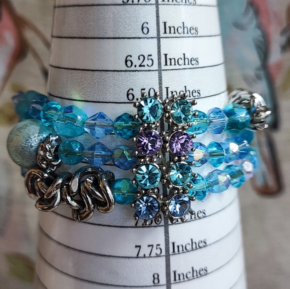 3 Strand Vintage Blue Pastel Faceted Glass Beads Beaded Stretch Bracelet - Picture 3 of 11